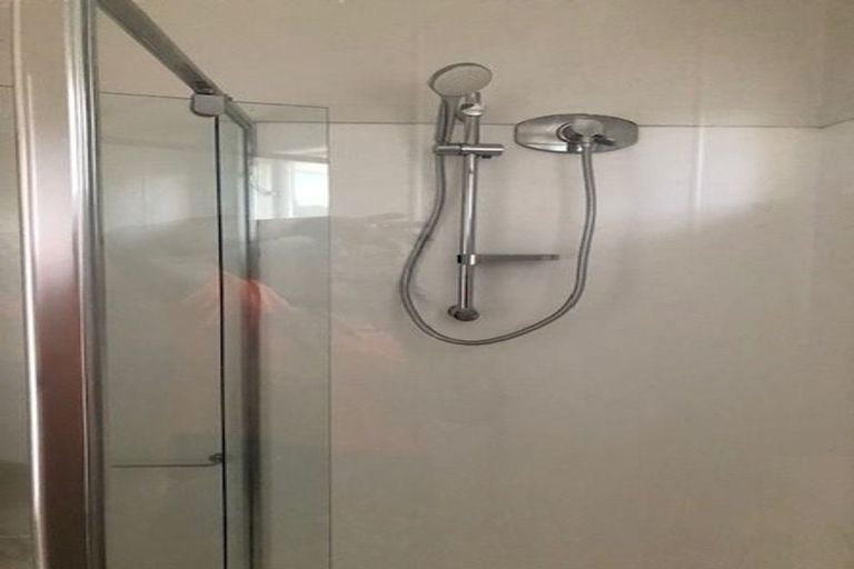 Photo of property in 31ab Kokiri Crescent, Waitangirua, Porirua, 5024