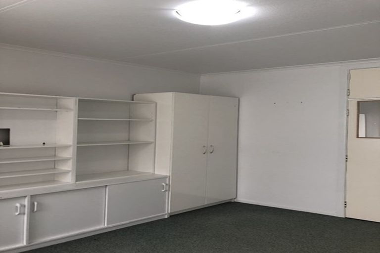 Photo of property in 1 Trafalgar Street, Levin, 5510