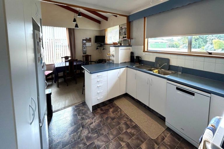 Photo of property in 26 Burn Street, Holmes Hill, Oamaru, 9401