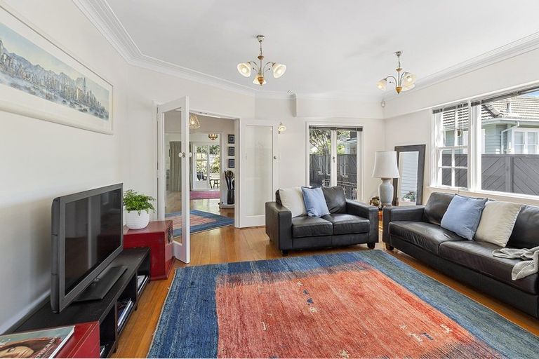 Photo of property in 57 Inglis Street, Seatoun, Wellington, 6022