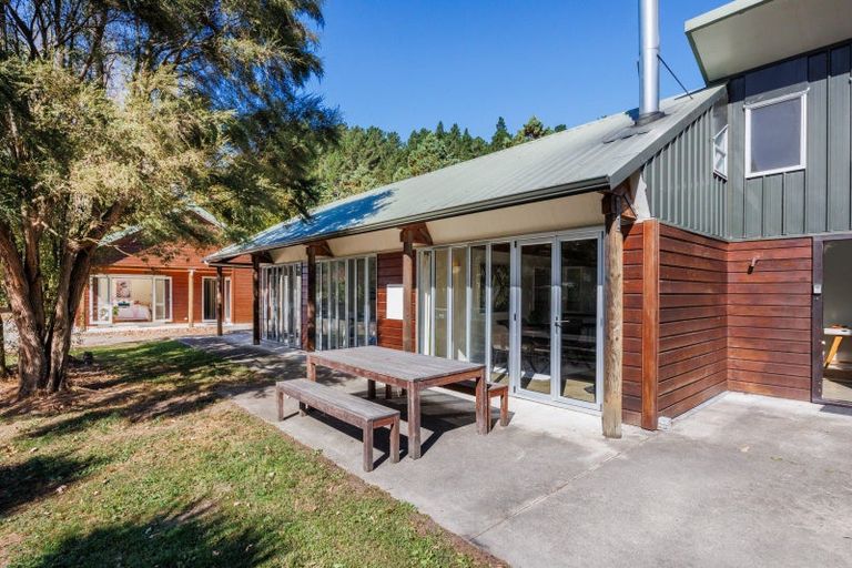 Photo of property in 55 Fitzherbert East Road, Aokautere, Palmerston North, 4471