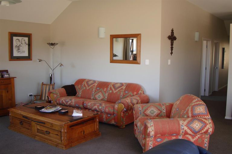 Photo of property in 46 Rhoboro Road, Twizel, 7901