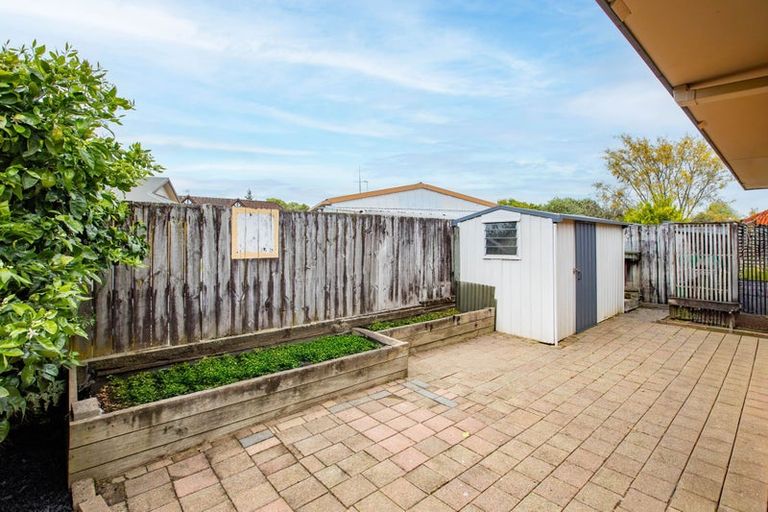 Photo of property in 14 Sandalwood Drive, Dinsdale, Hamilton, 3204