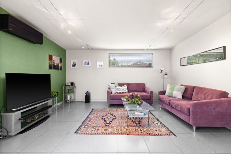 Photo of property in 35 Church Road, Taradale, Napier, 4112