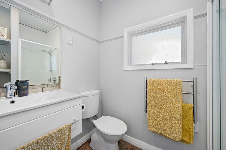 Photo of property in 20 Raumati Terrace, Khandallah, Wellington, 6035