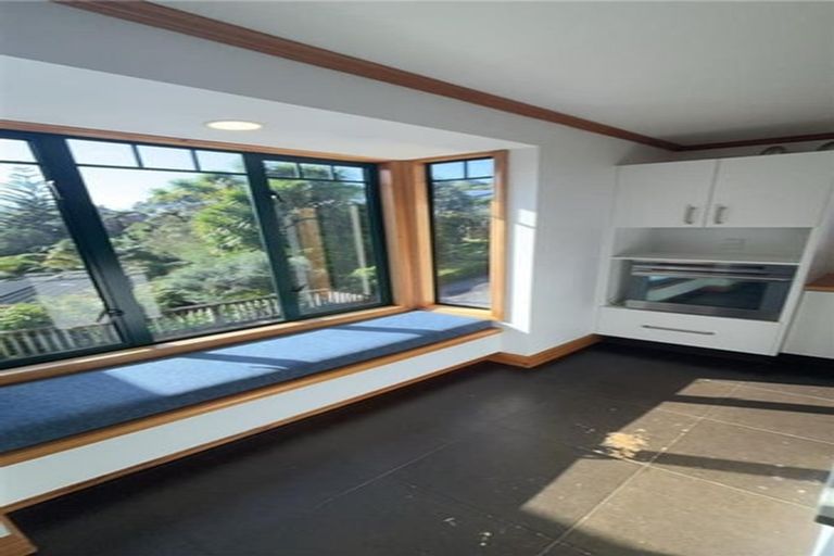 Photo of property in 44b Victoria Road, New Plymouth, 4310