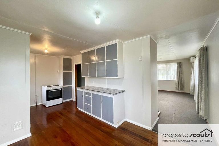 Photo of property in 26 Banks Street, Marfell, New Plymouth, 4310