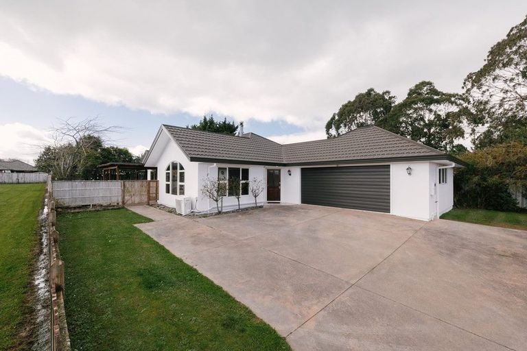 Photo of property in 39 Parnell Heights Drive, Kelvin Grove, Palmerston North, 4414