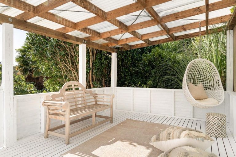 Photo of property in 16 Brown Terrace, Te Puke, 3119