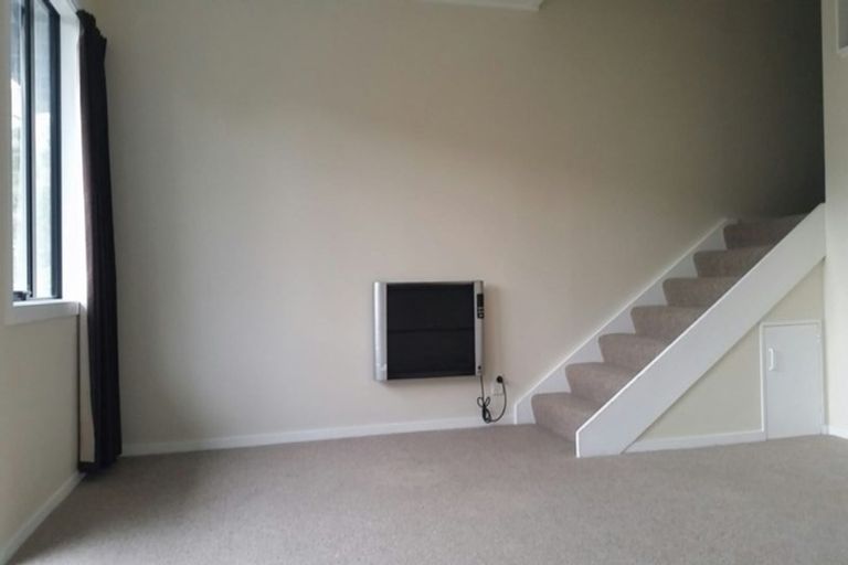 Photo of property in 7u3 Raroa Road, Kelburn, Wellington, 6012