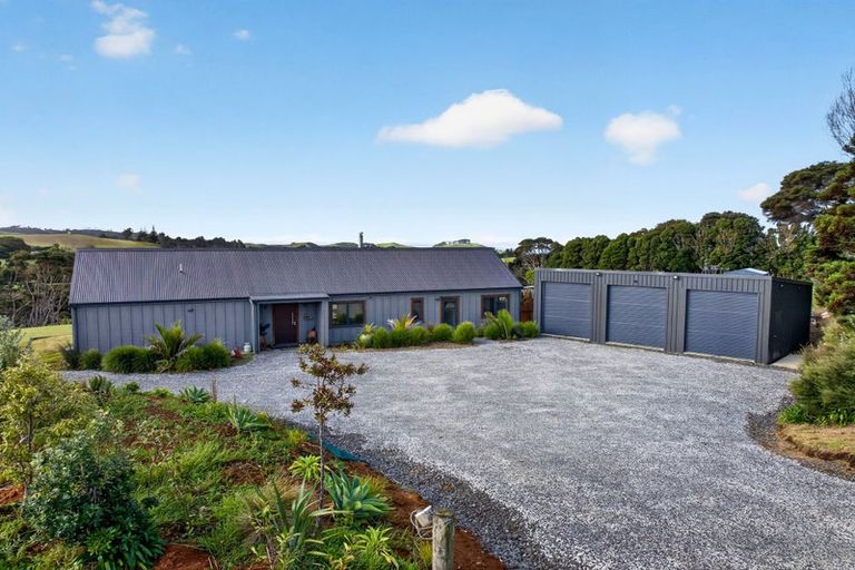 Photo of property in 2760 South Head Road, South Head, 0874