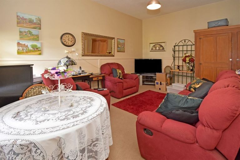 Photo of property in 424 Gloucester Street, Taradale, Napier, 4112