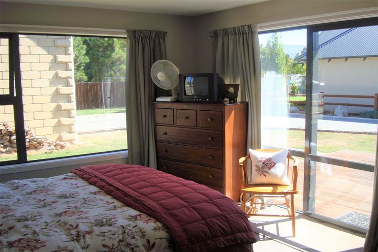 Photo of property in 46 Rhoboro Road, Twizel, 7901