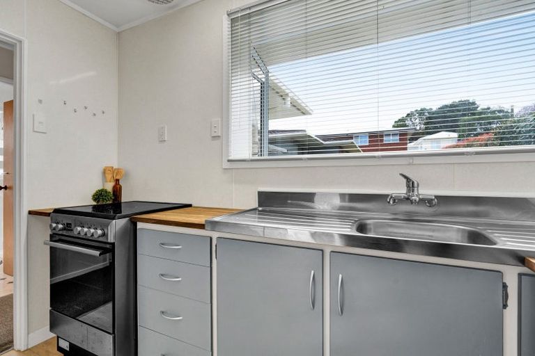 Photo of property in 80 Tukapa Street, Westown, New Plymouth, 4310