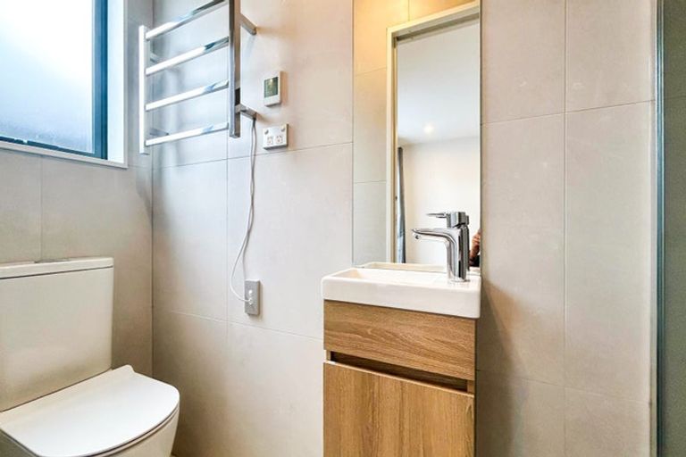 Photo of property in 7/12 Statesman Street, Henderson, Auckland, 0612
