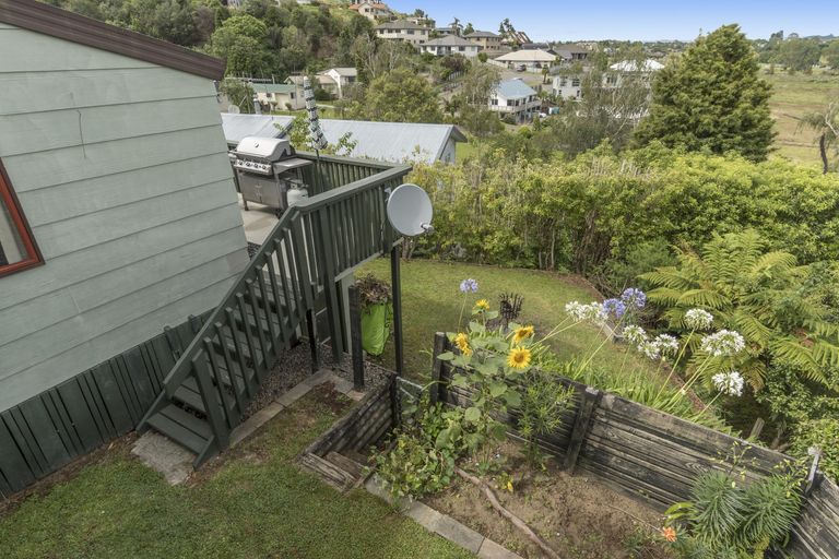 Photo of property in 25 Graham Place, Bellevue, Tauranga, 3110