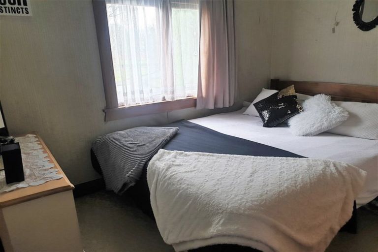 Photo of property in 2 King Street, Dannevirke, 4930