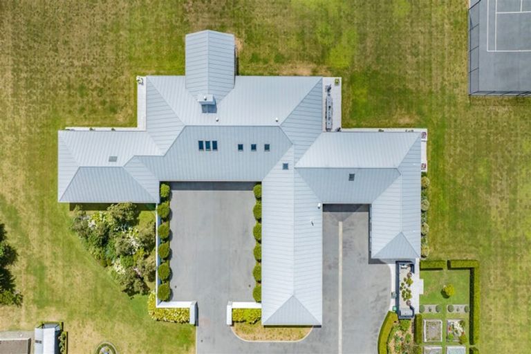 Photo of property in 71 Hussey Road, Northwood, Christchurch, 8051