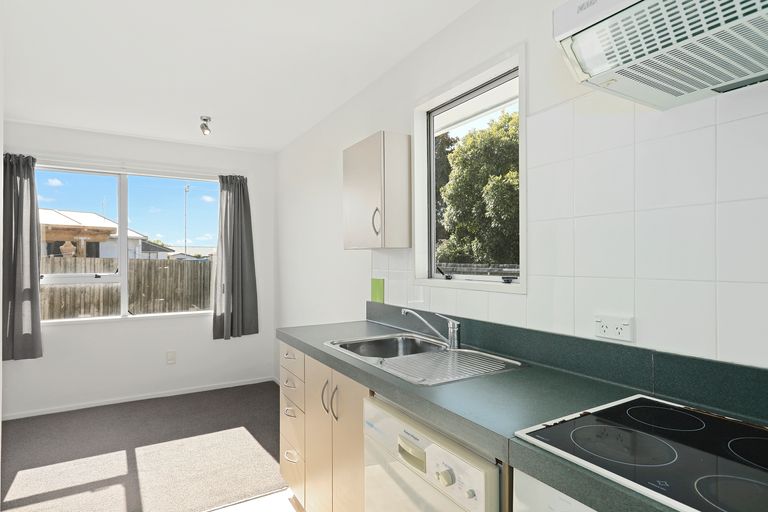 Photo of property in 14 Saint Lukes Street, Woolston, Christchurch, 8062