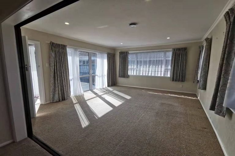 Photo of property in 11 Manor Place, Bryndwr, Christchurch, 8053