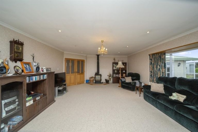 Photo of property in 281 Waihi Road, Hawera, 4673