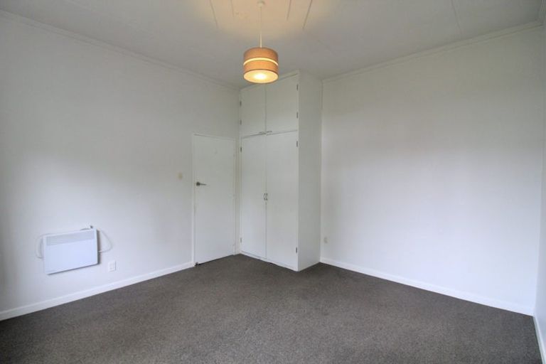 Photo of property in 18 Tamar Street, Island Bay, Wellington, 6023