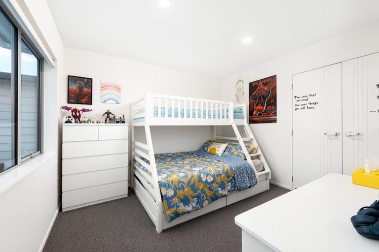 Photo of property in 41 Sunshine Boulevard, Sunnyvale, Auckland, 0612