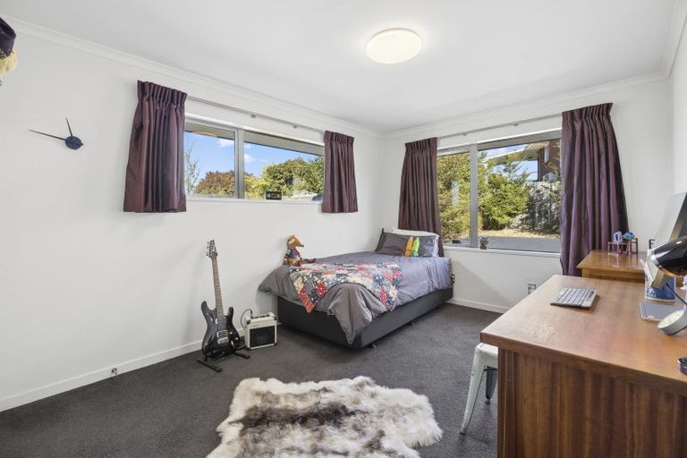 Photo of property in 24 Sunninghurst Drive, Fairfield, Dunedin, 9018