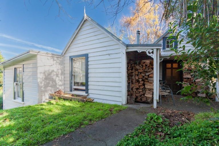 Photo of property in 1 Harvey Road, Bluff Hill, Napier, 4110
