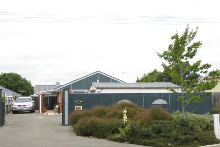 Photo of property in 2/84 Mackworth Street, Woolston, Christchurch, 8062