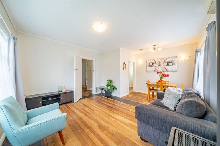 Photo of property in 32 Hyde Street, Wainuiomata, Lower Hutt, 5014