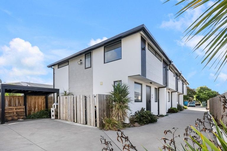 Photo of property in 4/61 Peverel Street, Riccarton, Christchurch, 8041