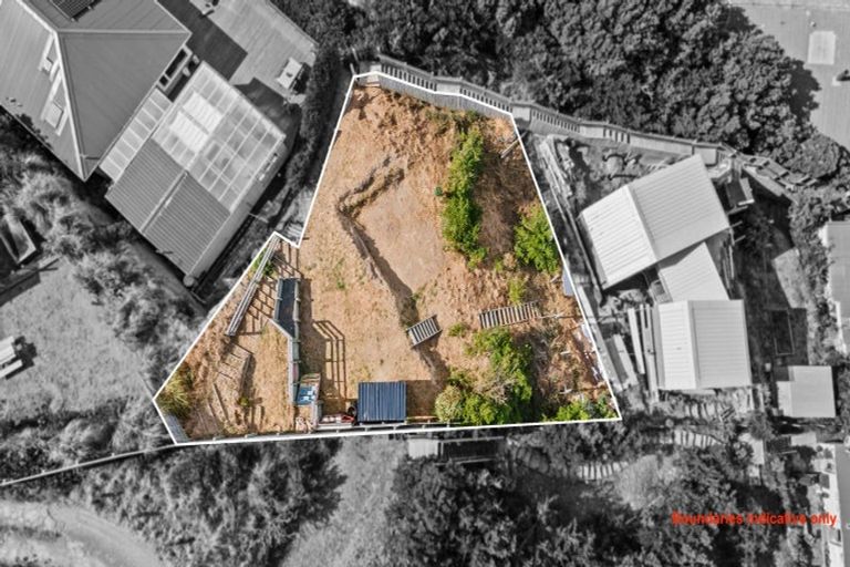 Photo of property in 98b The Esplanade, Houghton Bay, Wellington, 6023