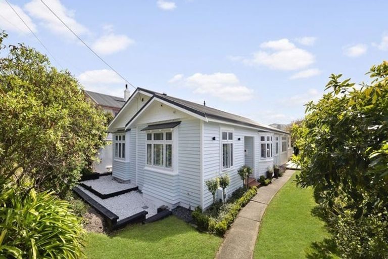 Photo of property in 16 Tisdall Street, Karori, Wellington, 6012
