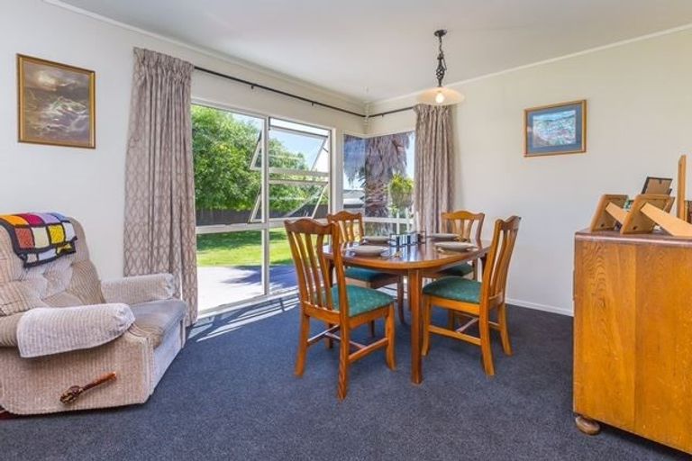 Photo of property in 25 Sunny Crescent, Huapai, Kumeu, 0810
