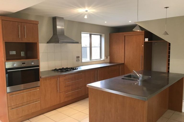 Photo of property in 107 Innes Road, St Albans, Christchurch, 8052