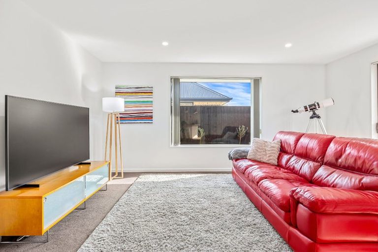 Photo of property in 89 Rannoch Drive, Broomfield, Christchurch, 8042