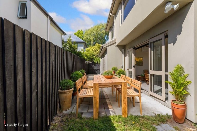 Photo of property in 4/17 Longley Place, Addington, Christchurch, 8024