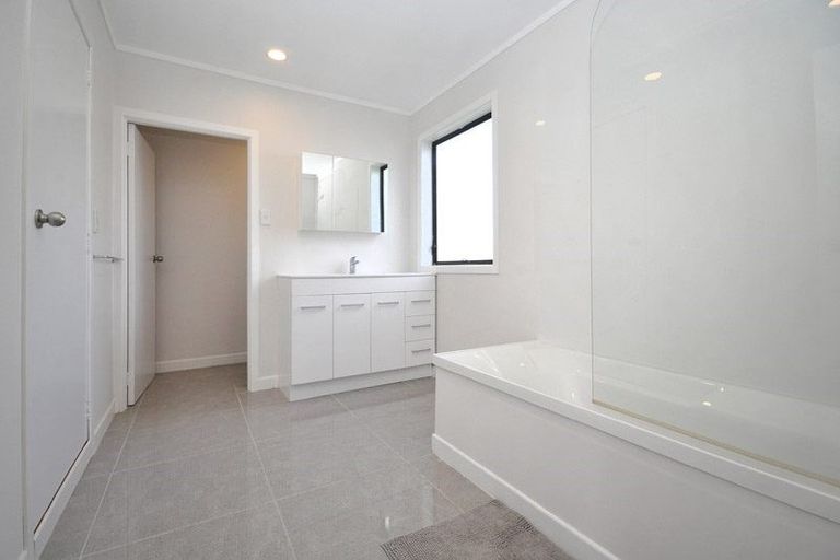 Photo of property in 143 Karioitahi Road, Waiuku, 2683