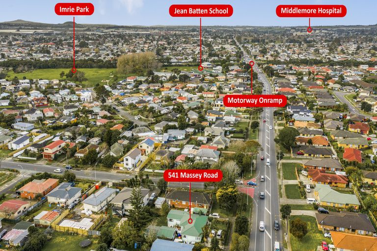 Photo of property in 541 Massey Road, Mangere, Auckland, 2022