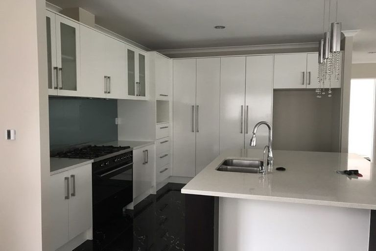 Photo of property in 32 Capriana Drive, Karaka, Papakura, 2113