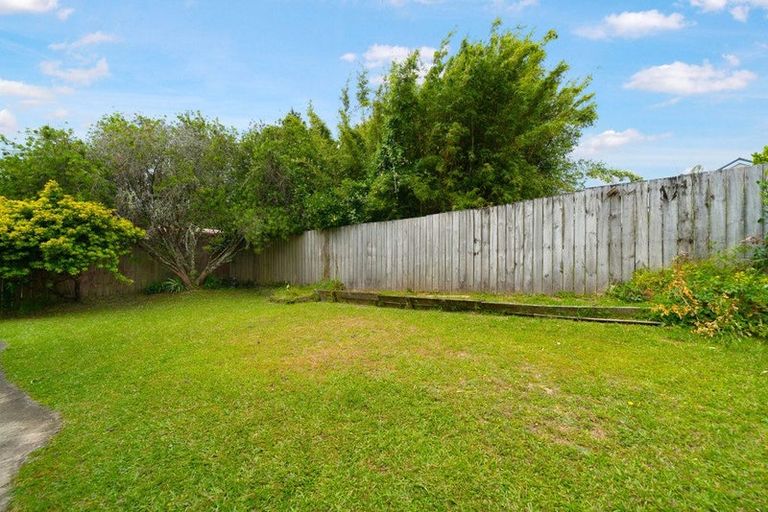 Photo of property in 2/29 Humphrey Kemp Avenue, Henderson, Auckland, 0612
