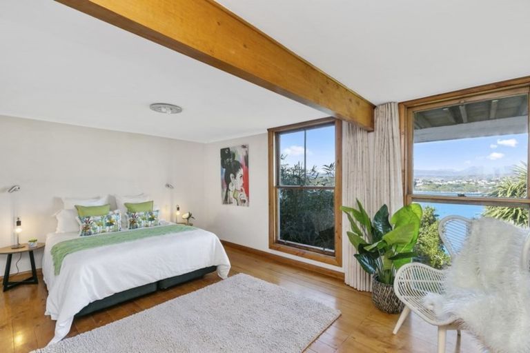 Photo of property in 43 Overtoun Terrace, Hataitai, Wellington, 6021
