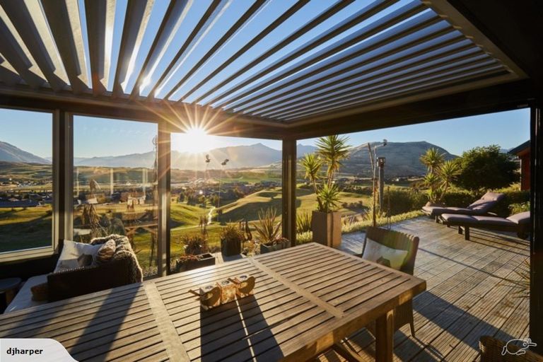 Photo of property in 5 Kintyre Court, Jacks Point, Queenstown, 9371