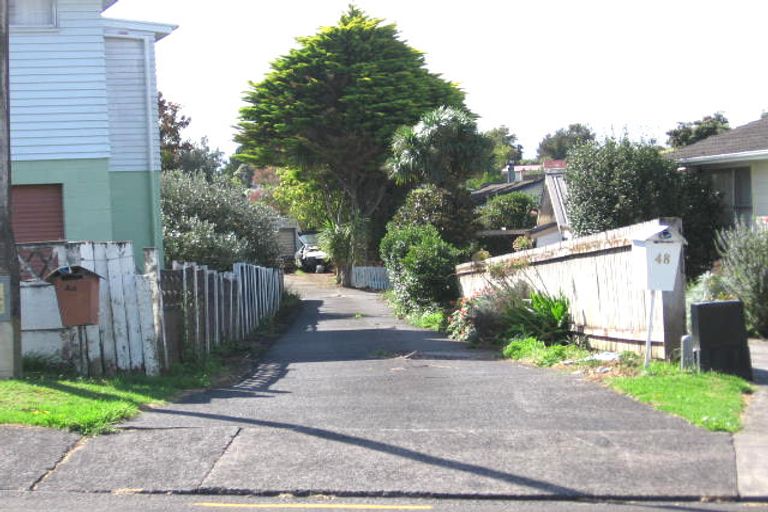 Photo of property in 48 Kaikoura Street, Henderson, Auckland, 0612