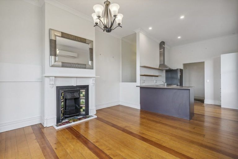 Photo of property in 24 Charlotte Avenue, Brooklyn, Wellington, 6021