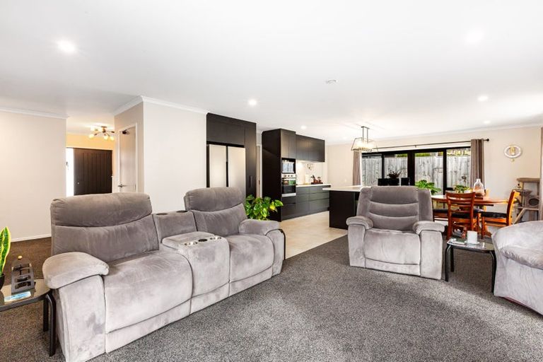 Photo of property in 29 Topsail Way, Whitby, Porirua, 5024