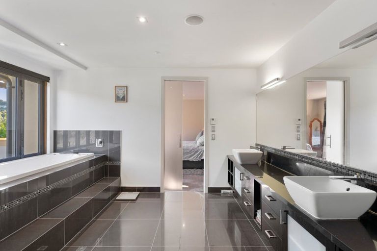 Photo of property in 12 Lakeview Terrace, Taradale, Napier, 4112