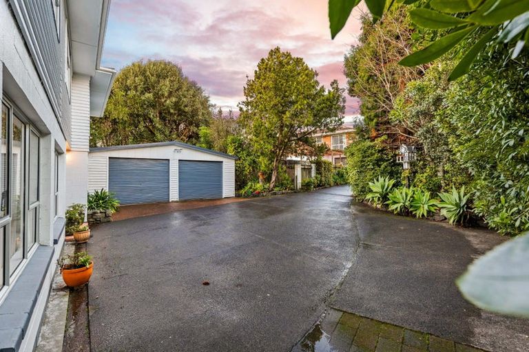 Photo of property in 15 Anich Road, Massey, Auckland, 0614