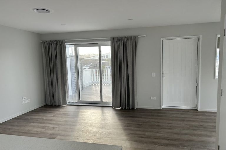 Photo of property in 2/35 Beresford Street, New Brighton, Christchurch, 8061